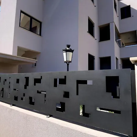 Apartment In The Very Heart Of - 50m To The