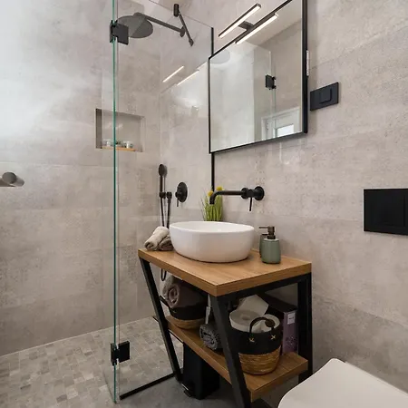 Apartment In The Very Heart Of - 50m To The Porec