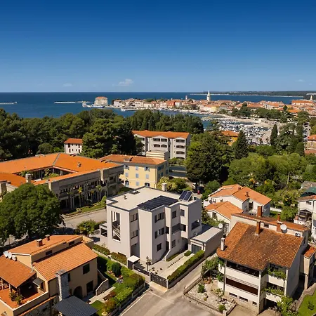 Apartament In The Very Heart Of - 50m To The Poreč