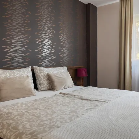 In The Very Heart Of - 50m To The * 波雷奇