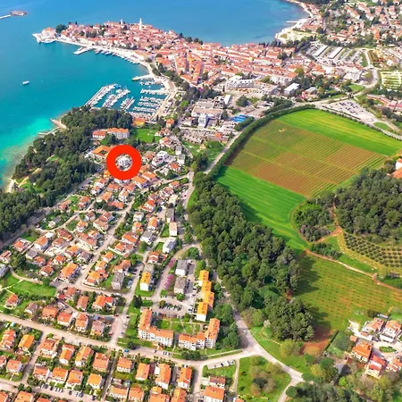 In The Very Heart Of - 50m To The Porec